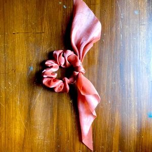Chiffon scrunchie